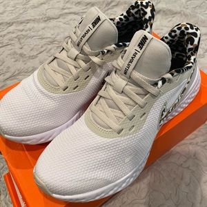 Nike Revolution 5 PRM